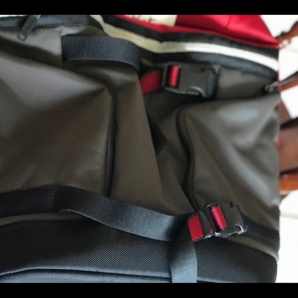 Tui backpack - Picture 3 of 10